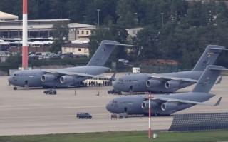 美军称在驻德美军基地上空发现无人机